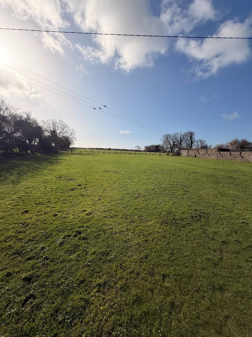 Approximately 3.394 acres of Land and Stables, Lady Mary O'Dover, Pentre Meyrick, Cowbridge CF71 7RN